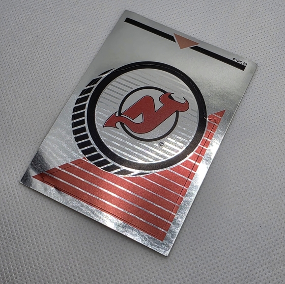 1993-1994 Panini Hockey NHL New Jersey Devils Logo #34 Sticker - Picture 2 of 4